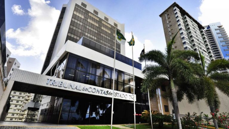 TCE esclarece informações sobre uso de recursos federais para pagar folha no RN