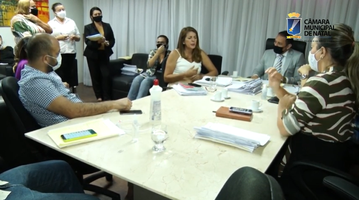 Minuto da Câmara: comissões analisam projetos sobre segurança e trânsito