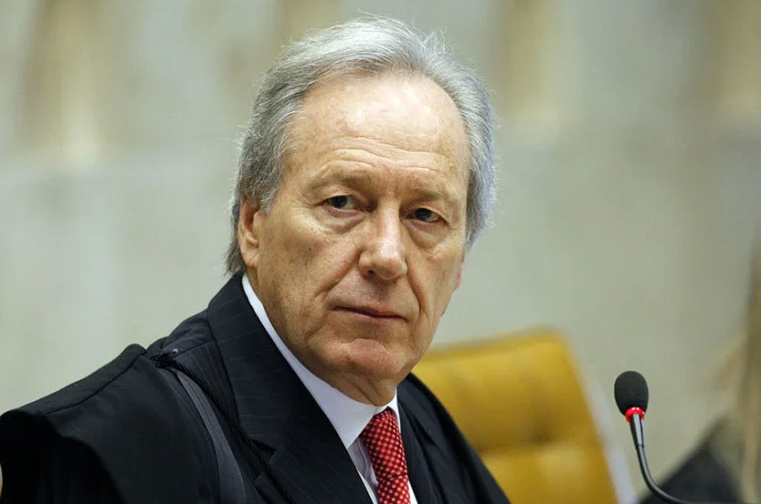 Lewandowski libera mais mensagens hackeadas a inquérito do STJ contra Lava Jato