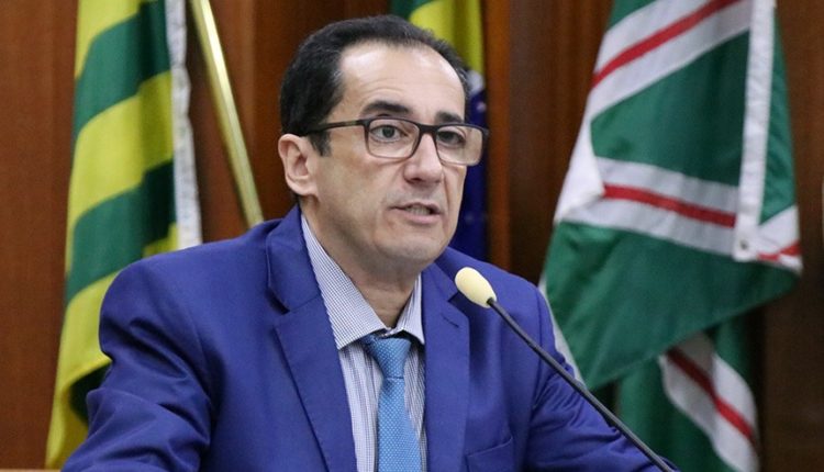 Senado: Flávio Bolsonaro representa contra Kajuru no Conselho de Ética