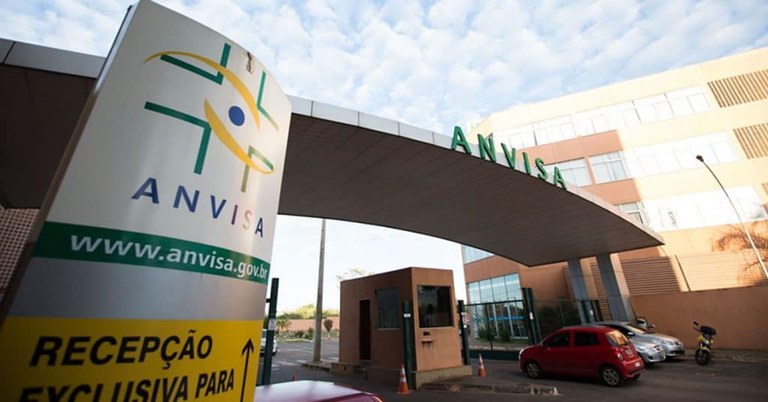 Anvisa: vacinas doadas à Conmebol serão confiscadas para SUS se entrarem no país