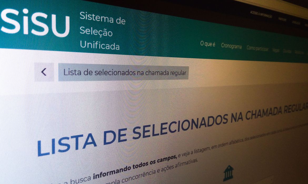 Ministério da Educação divulga resultado do Sisu 2021; veja se foi aprovado