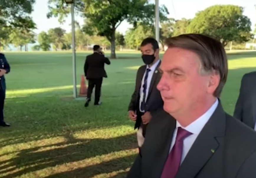 Bolsonaro: Ivermectina mata 'verme' e por isso esquerda rejeita