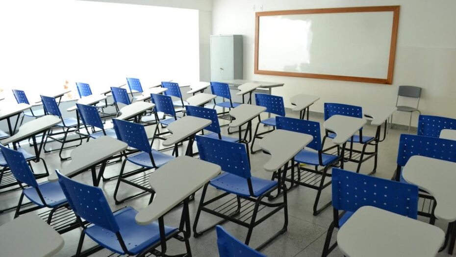 Sindicato diz que é “hipócrita” quem pede volta às aulas estando em home office