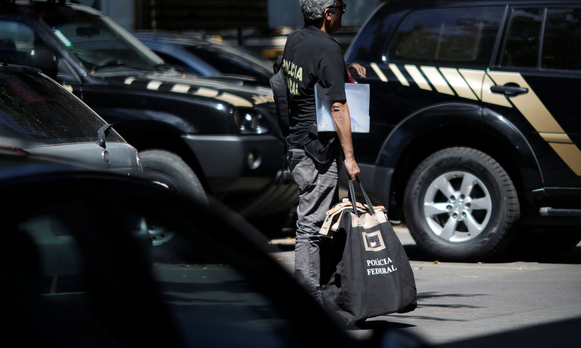 PF investiga mais de R$ 2 bilhões que podem ter sido desviados de verba da Covid