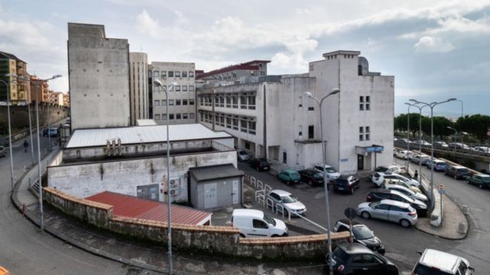 Hospital italiano descobre funcionário que faltava ao trabalho havia 15 anos