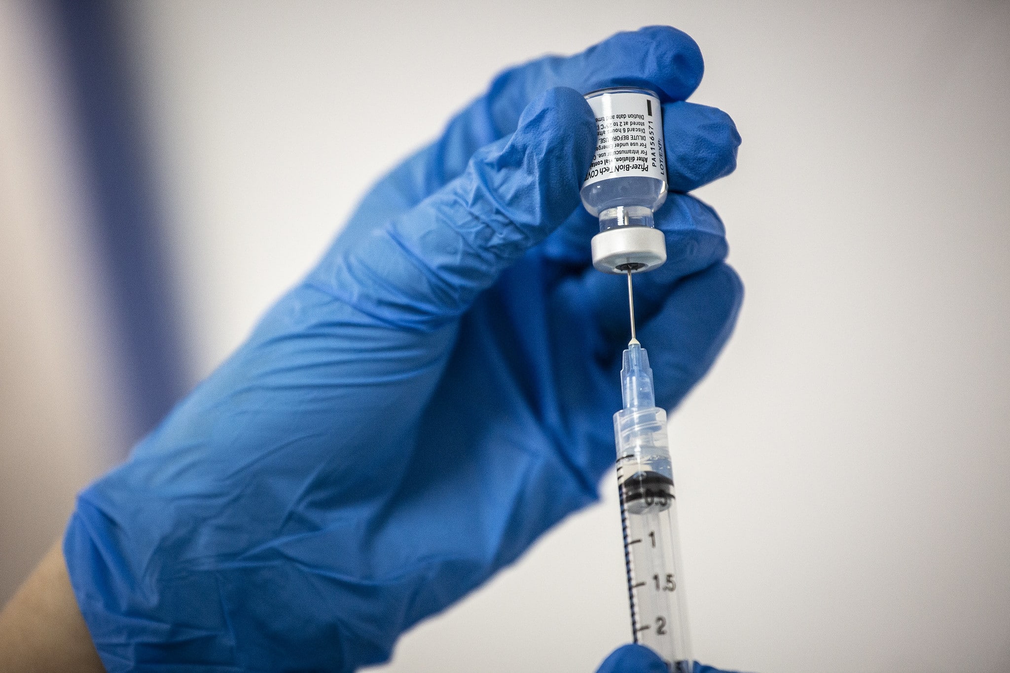 Brasil recebe hoje primeiro lote de vacinas da Pfizer