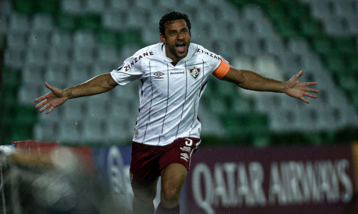 Em noite de Fred, Fluminense vence Santa Fe na Libertadores