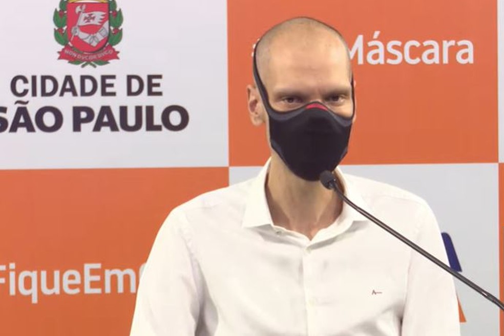 Prefeito de SP é intubado em UTI após sangramento no estômago