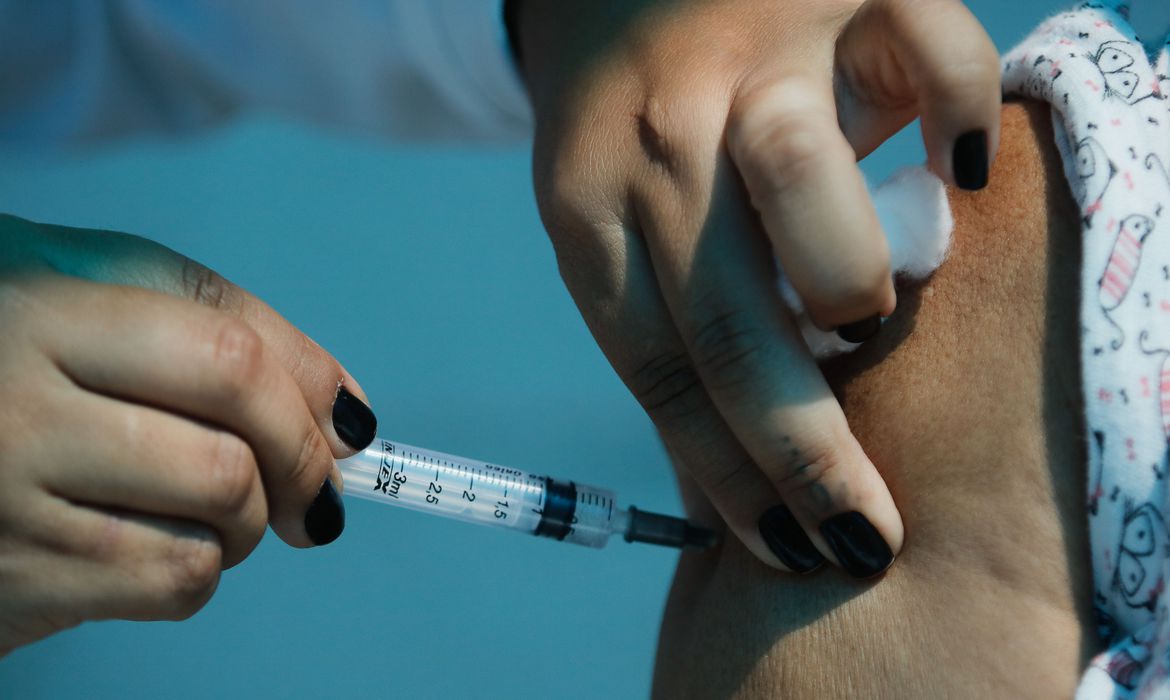 Justiça nega a empresários do RN compra de vacinas sem doação ao SUS