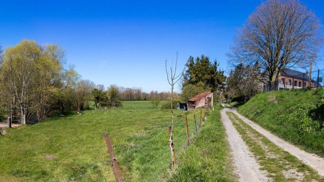 Fazendeiro muda pedra de lugar e altera fronteira entre Bélgica e França