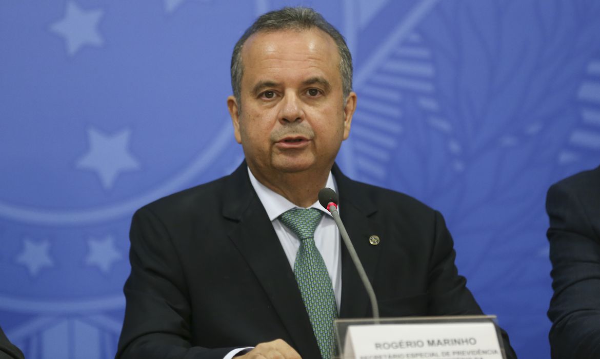 Ministro Rogério Marinho lamenta morte do ex-vereador Enildo Alves