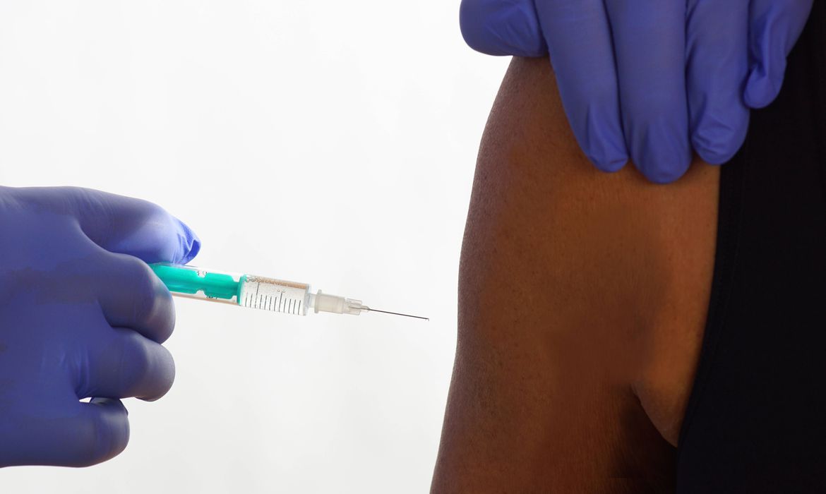 Natal inicia vacinação de pessoas que vivem com HIV/Aids na próxima semana