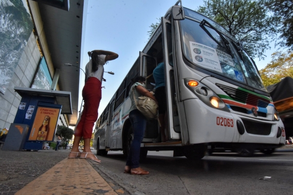 Ônibus em Natal podem circular com até 40 passageiros sentados e 15 em pé