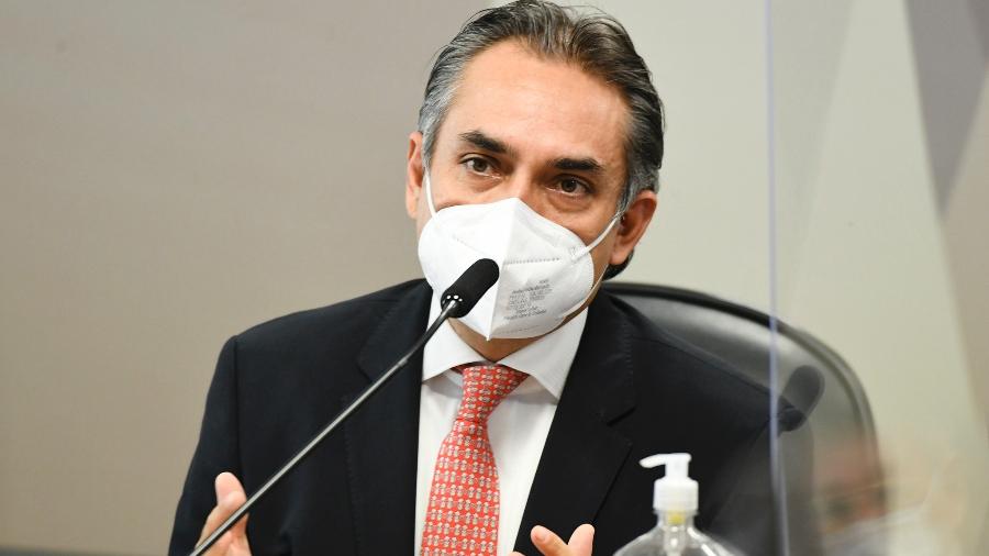 CEO da Pfizer confirma à CPI oferta ignorada de vacina e carta a Bolsonaro