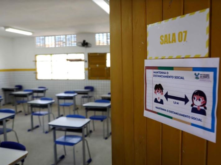 RN vacinará professores da rede pública antes dos que atuam nas escolas privadas