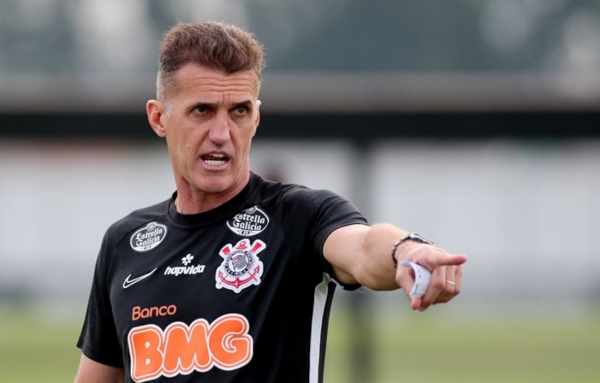 Corinthians demite técnico após derrota em clássico contra o Palmeiras