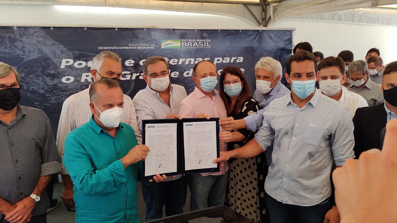 Com investimentos, governo federal quer libertar RN de carros-pipa