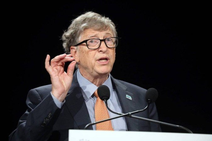 Sexo com funcionária teria motivado renúncia de Bill Gates na Microsoft