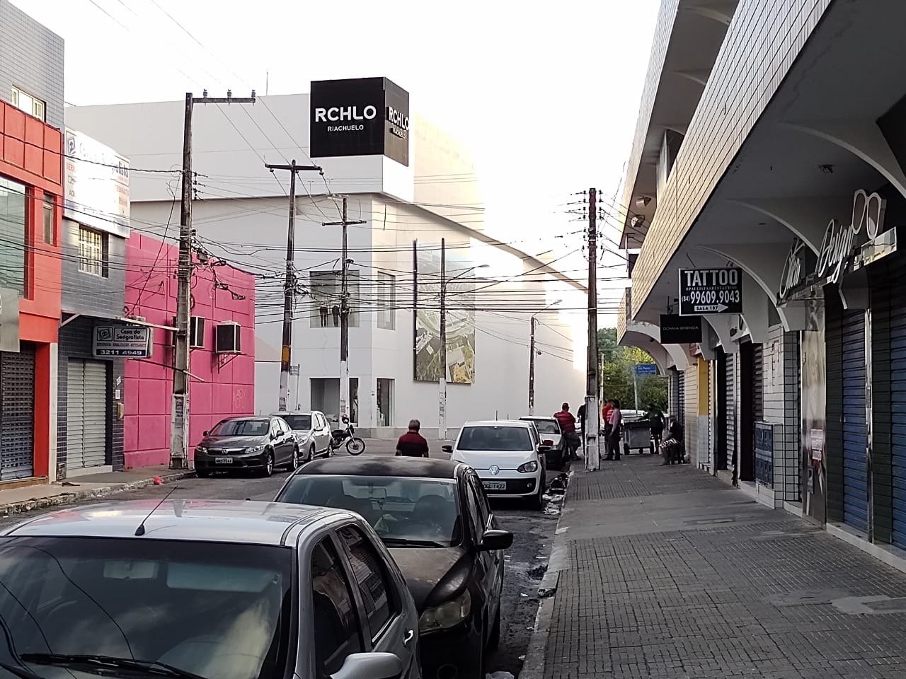 Prefeitura libera aulas presenciais e tem novos horários para comércio em Natal