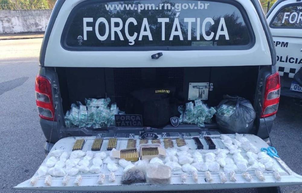 PM apreende mais de 300 munições de fuzil e pistola em Natal