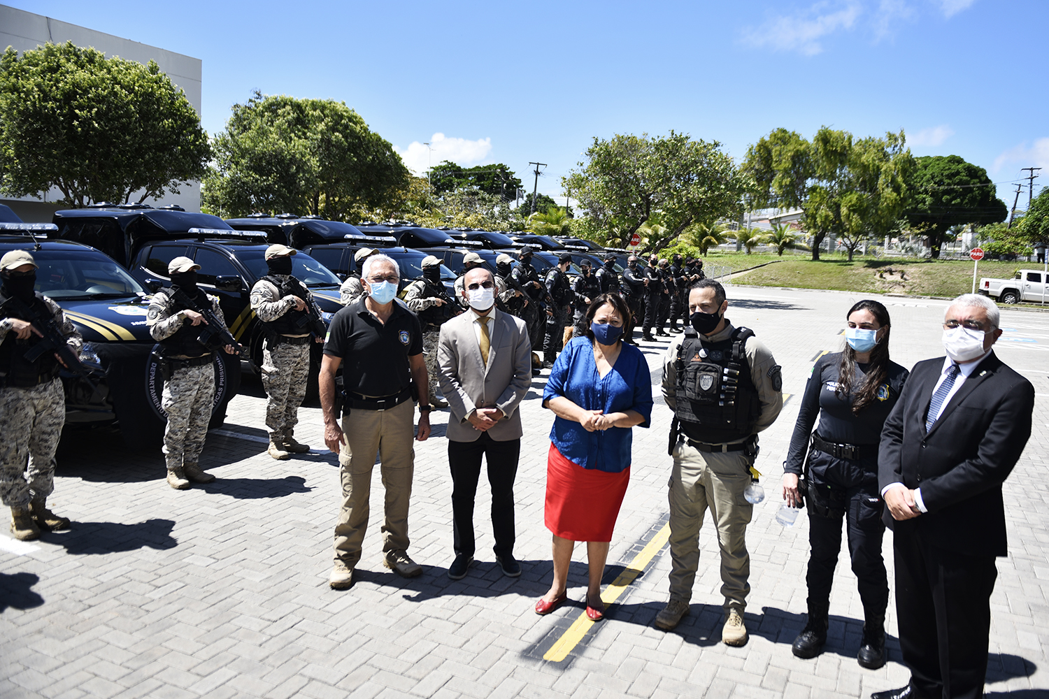 Com recursos do Governo Bolsonaro, Fátima entrega 14 veículos à Polícia Penal