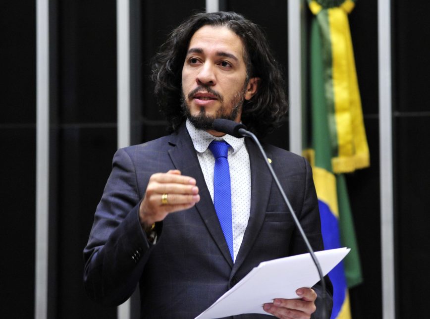 Jean Wyllys anuncia saída do Psol e filiação ao PT