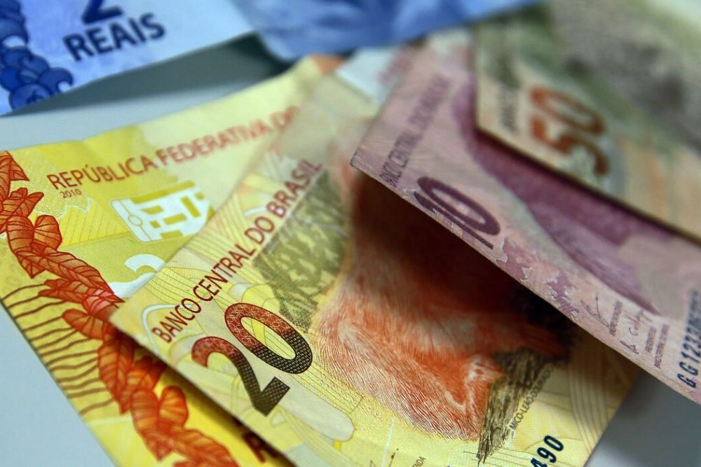 Primeira parcela do 13° de aposentados e pensionistas começa a ser paga hoje