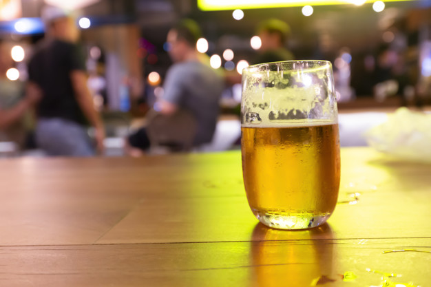 Lei que torna bares e restaurantes serviços essenciais em Natal é sancionada