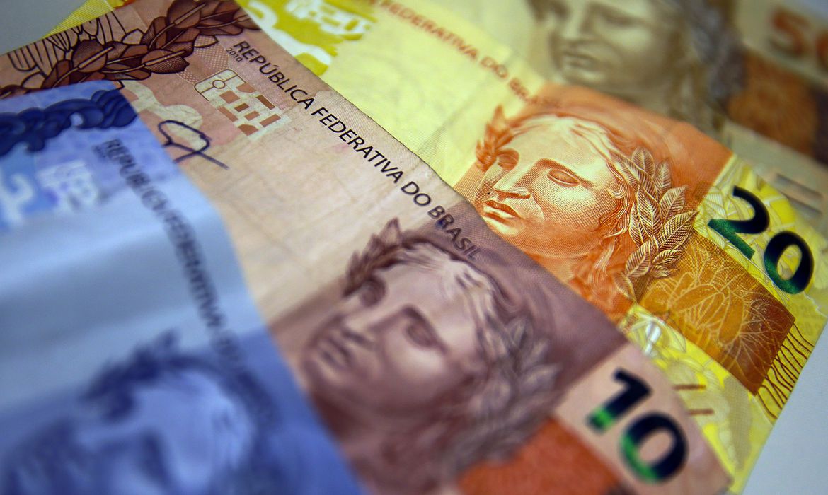 IRPF: Banco informa que R$ 295 milhões não foram sacados por erro em dados