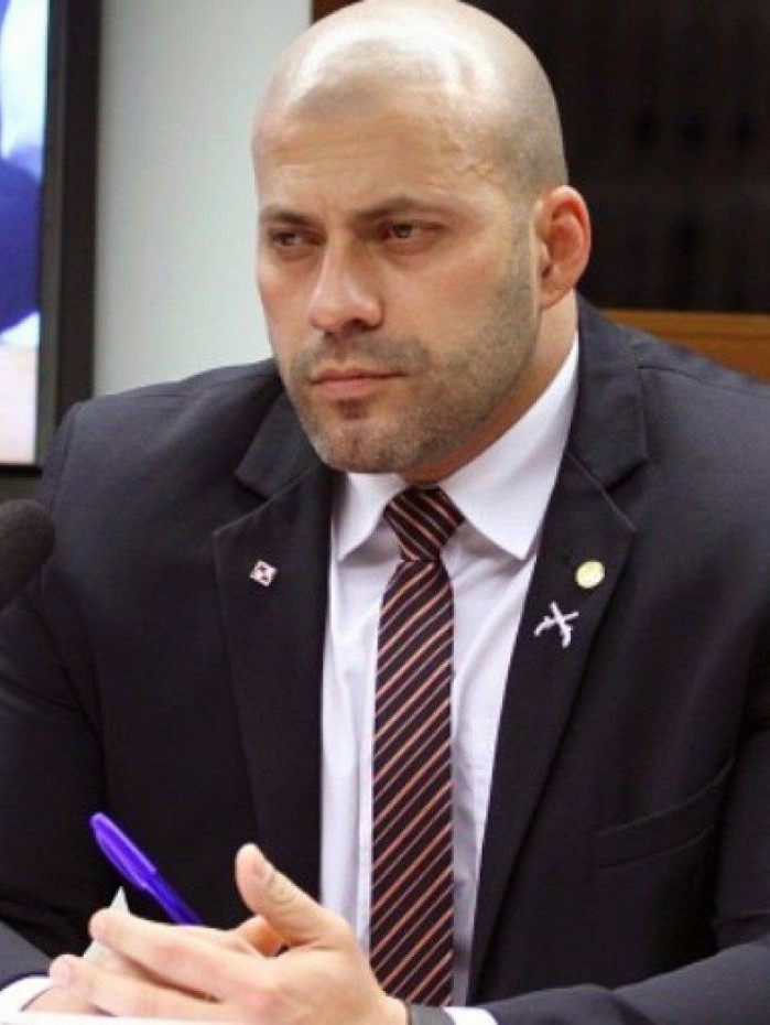 Após rompimento de tornozeleira, órgão recomenda volta de deputado à prisão
