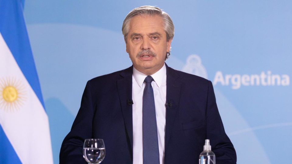Presidente de país sul-americano diz que brasileiros 'vieram da selva'