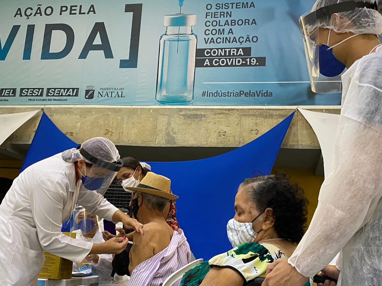 Pontos de vacinação do Sistema FIERN chegam a 50 mil doses aplicadas