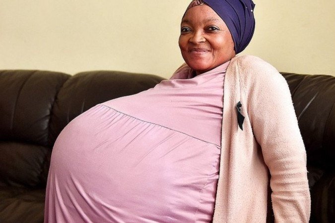 Mulher que esperava óctuplos anuncia ter dado à luz 10 bebês