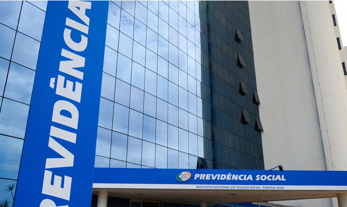 Prova de vida pode ser feita sem sair de casa; saiba como