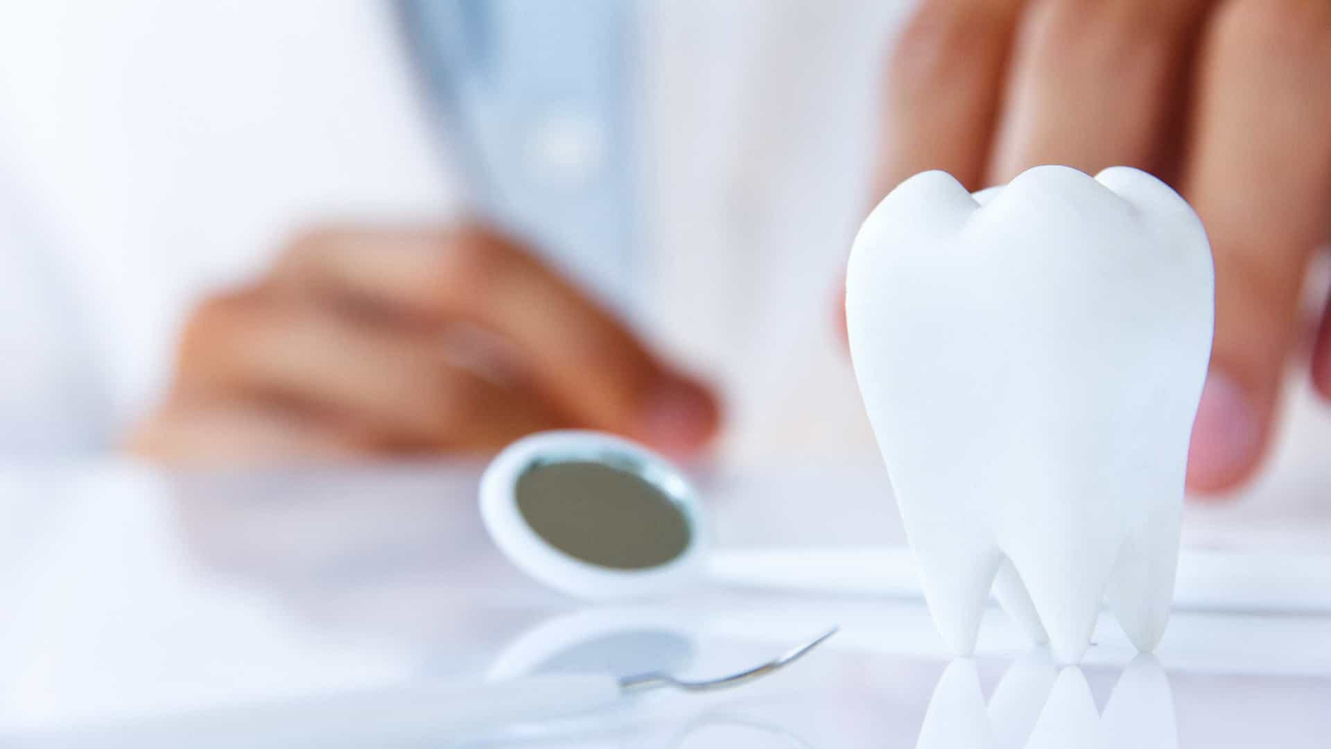 Entenda como a saúde bucal pode ajudar a prevenir a covid-19