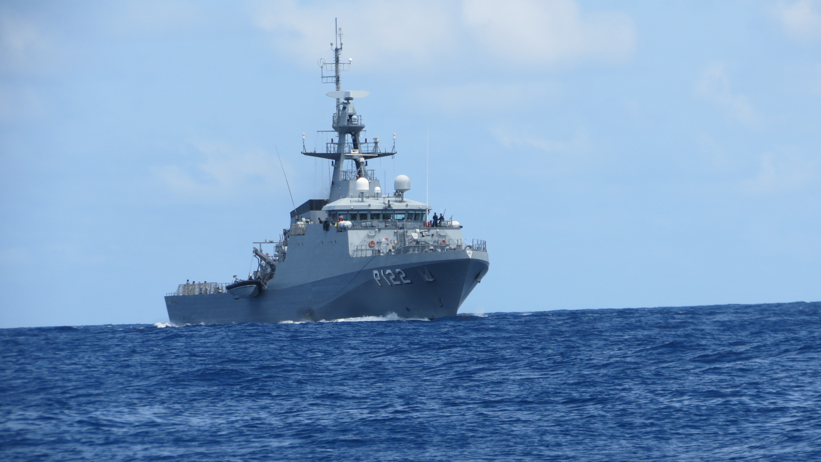 Polícia Federal e Marinha do Brasil interceptam veleiro carregado com drogas próximo ao RN