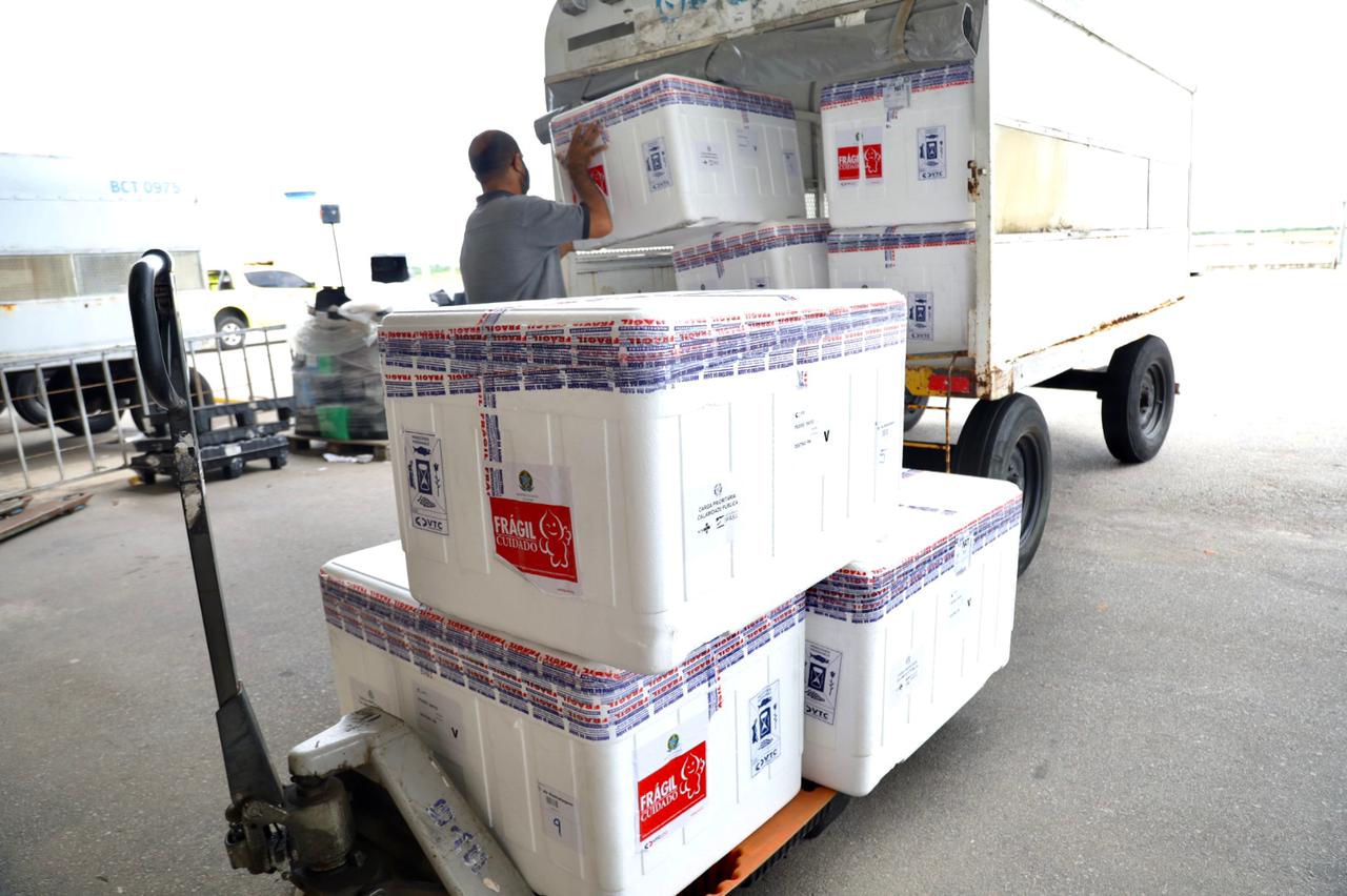 RN recebe mais doses de vacina contra a covid-19; saiba a quantidade