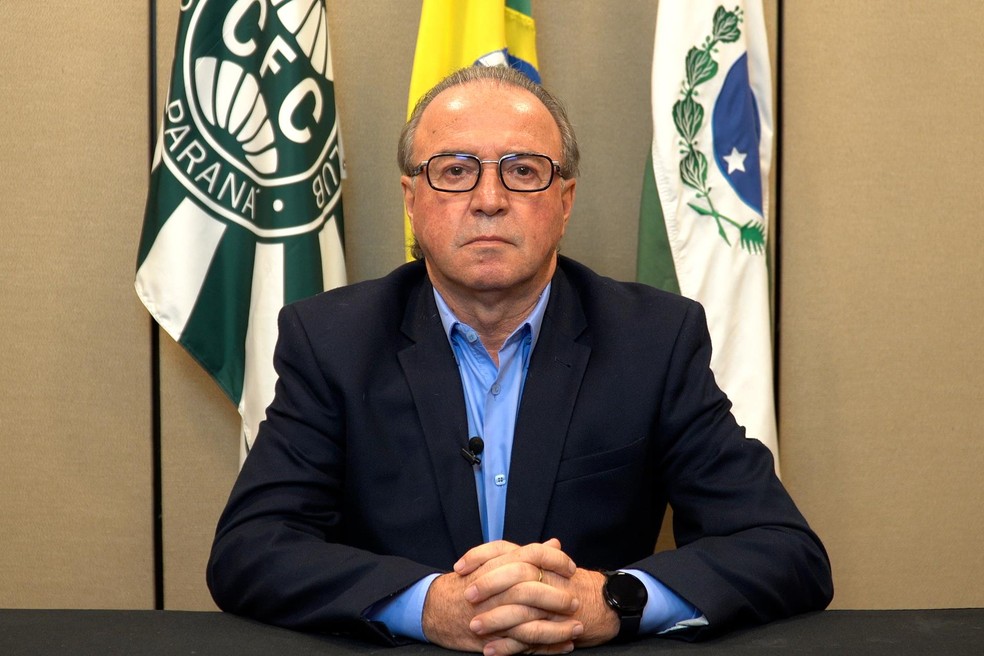 Internado com Covid, presidente de time usa pulmão artificial para ajudar na recuperação