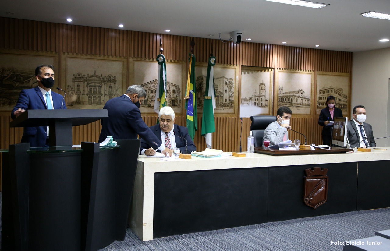 Lei que proíbe fogueiras em Natal durante pandemia é aprovada na Câmara