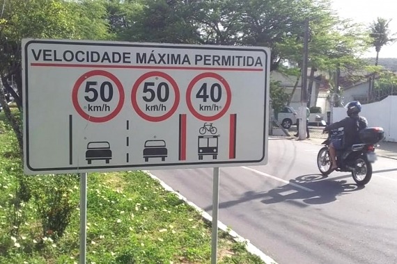 Nova sinalização alerta para variação de velocidade nas principais avenidas