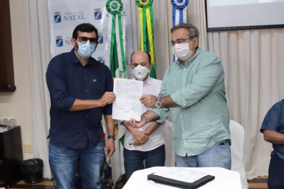 Álvaro Dias assina ordem de serviço para requalificação do Beco da Lama; veja como ficará o espaço