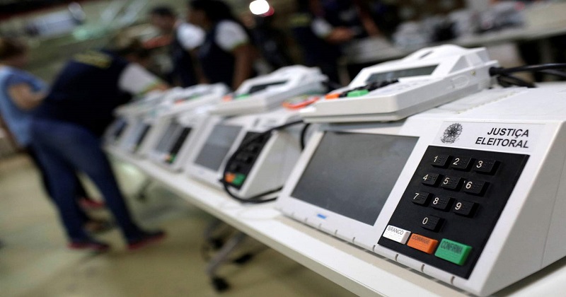 Segundo pesquisa, maioria da população aprova o voto impresso