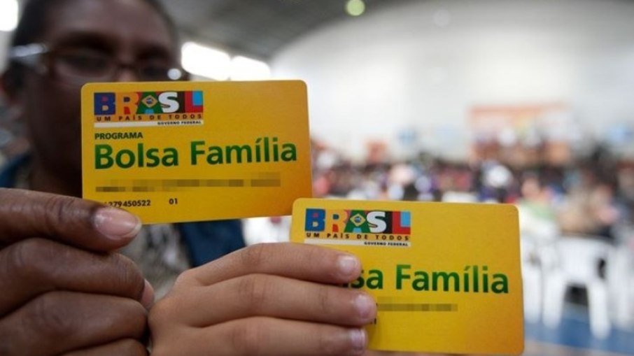 Bolsa Família em dobro durante a pandemia é aprovado em Comissão da Câmara; confira o valor