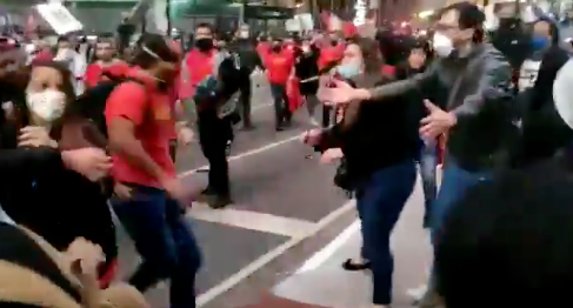 Presidente de partido da extrema esquerda diz que agressões contra membros do PSDB foram apenas ‘aperitivo’