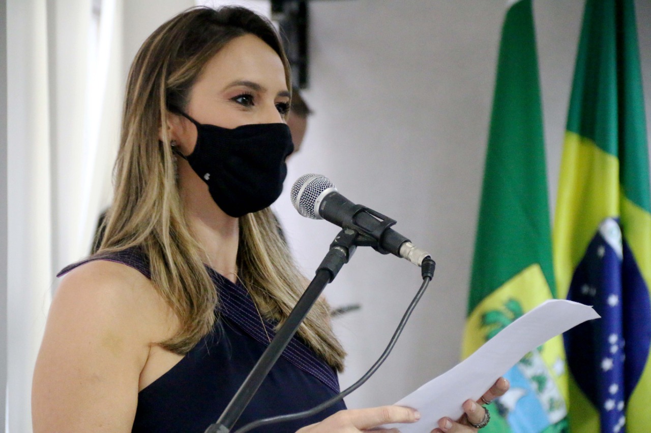 Júlia Arruda assume secretaria das Mulheres, Juventude, Igualdade Racial e Direitos Humanos