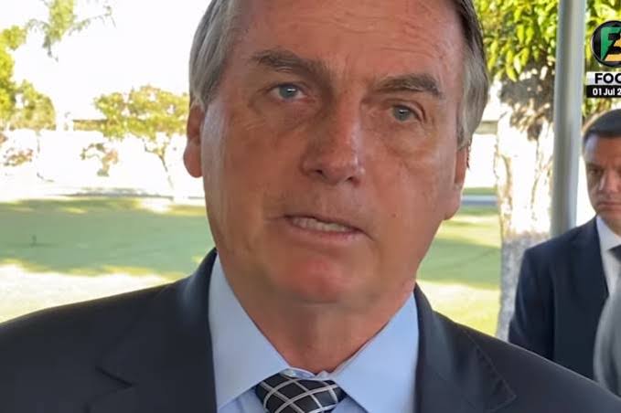 Bolsonaro diz que ‘roubo’ das eleições de 2014 foi feito pelo TSE; assista