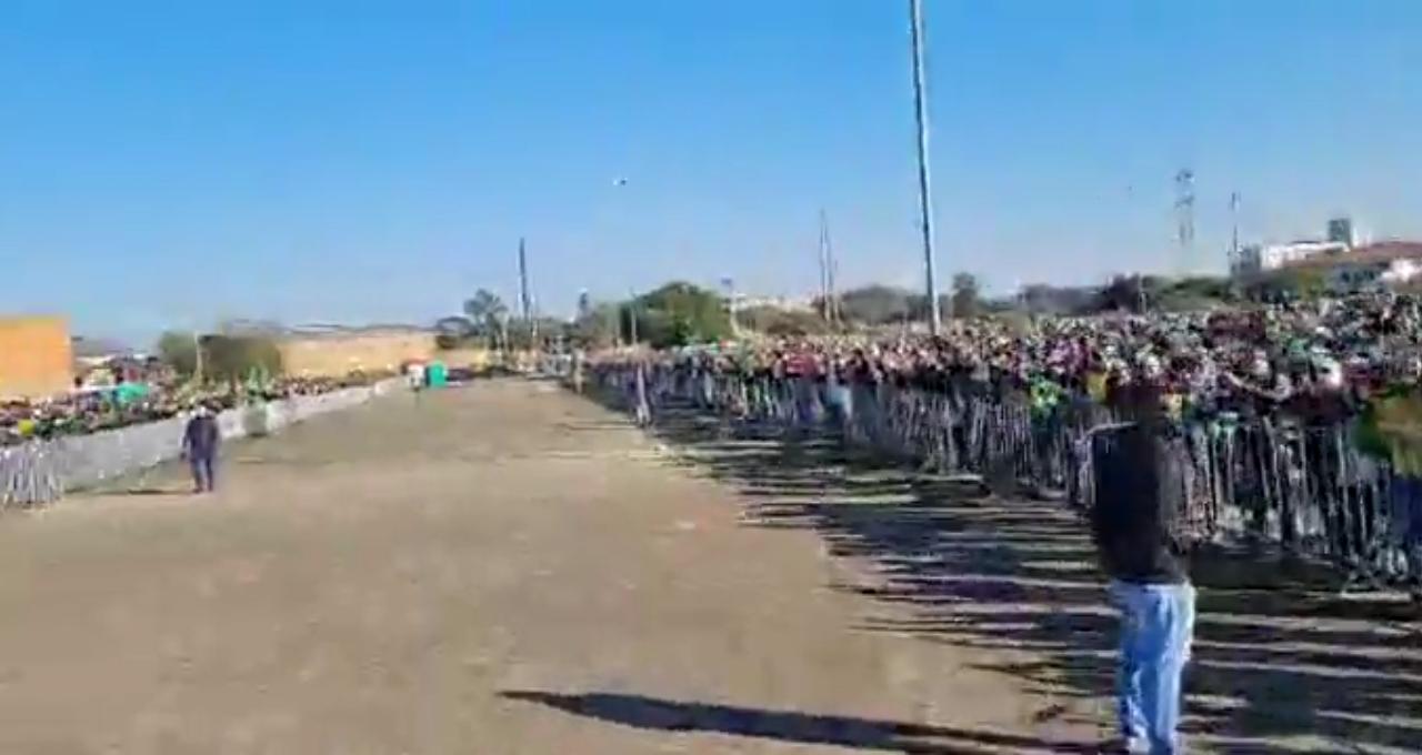 VÍDEO: Bolsonaro é recebido por multidão no RS para mais uma motociata; assista