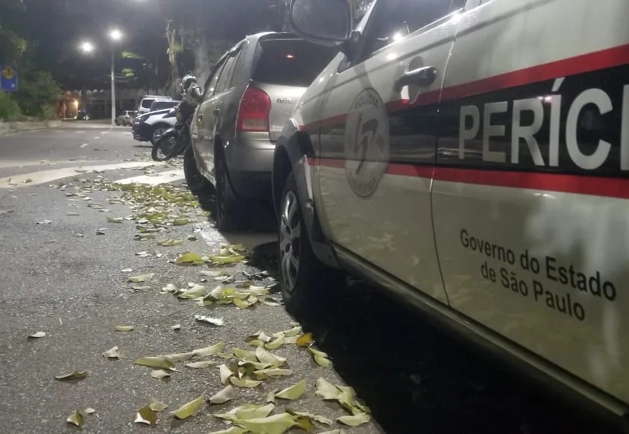 VÍDEO: Ex-PM reage a assalto em residência e mata dois criminosos