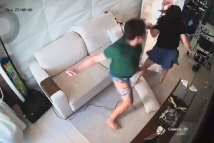 Motorista de DJ Ivis revela ter presenciado brigas com facas e tesouras
